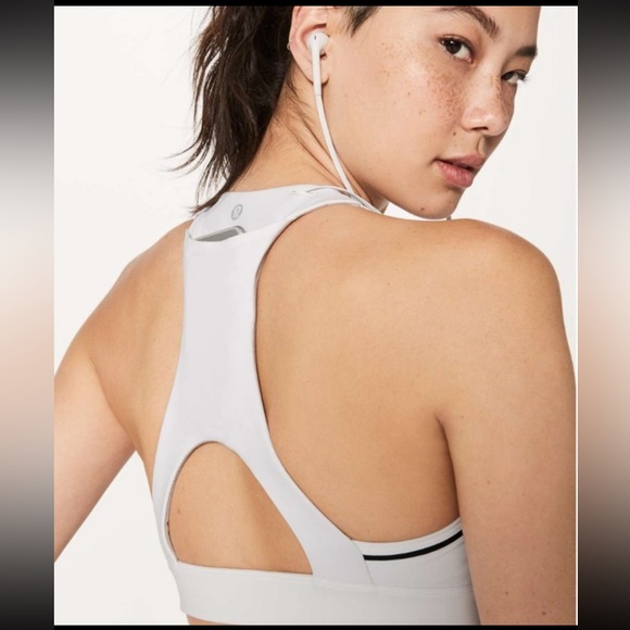 15 LULULEMON Pace Perfect sports Bra - Picture 3 of 4